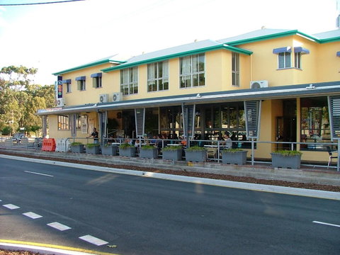 Enjoy The Sea Breezes From The Balcony - Boyd St, Woorim - Tourism Noosa 3