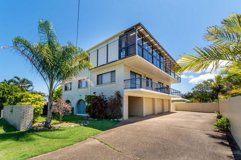 Spacious Unit Overlooking Moreton Bay - Boyd St, Woorim - Tourism Noosa 6