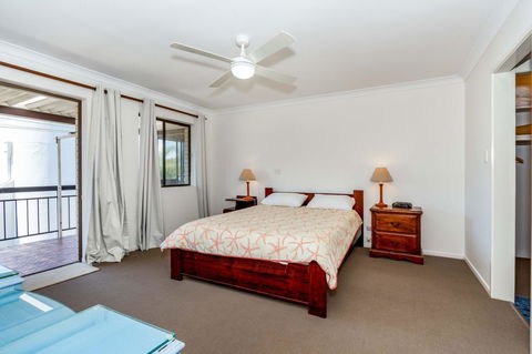 Spacious Unit Overlooking Moreton Bay - Boyd St, Woorim - Tourism Noosa 4