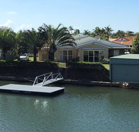 Private Canal Duplex with Pontoon - Oleander Drive Bongaree - Tourism Noosa