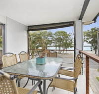 Fishing and Swimming at your doorstep - Sylvan Beach Esp Bellara - Tourism Noosa