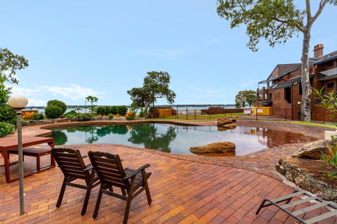 Spacious Family Unit With Incredible Views. - Tourism Noosa 4