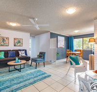 Air Conditioned Unit Stones throw to the Waterfront. - Tourism Noosa
