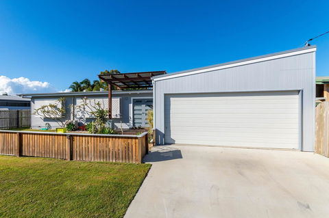 Fabulous Family Destination In Paradise Parade, Bongaree - Tourism Noosa 8