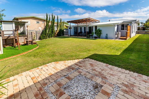 Fabulous Family Destination In Paradise Parade, Bongaree - Tourism Noosa 18