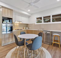 Day Dreaming - Tourism Noosa