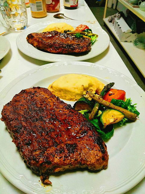 Baudins Accommodation And Restaurant - Tourism Noosa 14