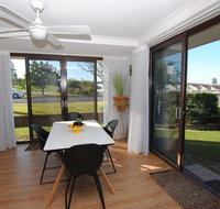 'Time and Tide' 1 - Ground Floor with Water Views - Tourism Noosa
