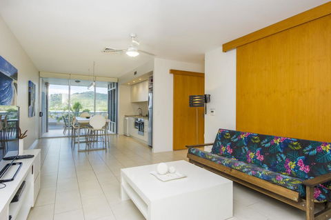1 Bright Point Apartment 1405 - Tourism Noosa 0