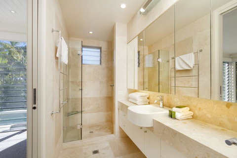 1/11 Angler Street - Tourism Noosa 3