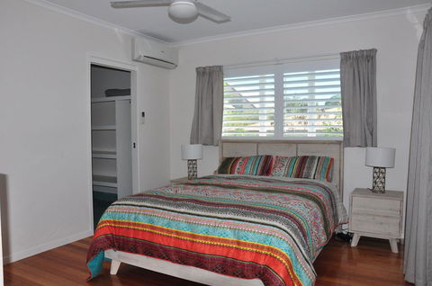10 Double Island Drive - Modern Family Home, Centrally Located, Swimming Pool & Outdoor Area - Tourism Noosa 1