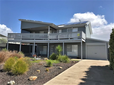 10 Hobart Road - Tourism Noosa 0