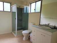 10 Naiad Court -Beach Retreat in the bush