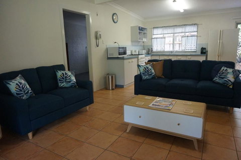 11 Bomburra Court - Rainbow Beach, Comfortable Beach House, Plenty Of Boat Parking - Tourism Noosa 0
