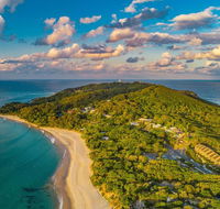 11 James Cook Apartment - Tourism Noosa