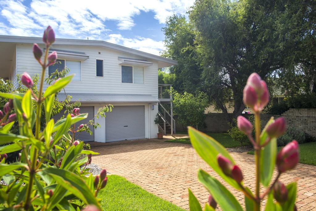 Mount Kingiman ACT Tourism Noosa