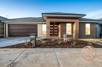 Book Clyde Accommodation Vacations Tourism Noosa Tourism Noosa