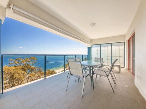 12 'Le Vogue', 16 Magnus St - Sensational Water Views, Lift, Pool & Tennis Court - Tourism Noosa 0