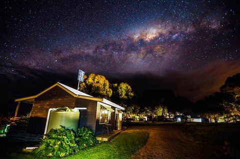 12 Apostles Cottages - Tourism Noosa 0