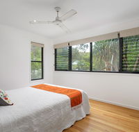 12 Naiad Court- Pool sleeps 8 close to beach - Tourism Noosa