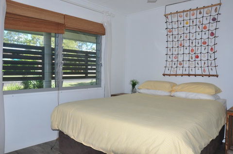 12 Zircon Street - Renovated Beach Shack With The Perfect Blend Of Comfort And Coastal Cool - Tourism Noosa 2