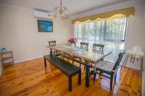 14 Bunker Crescent - Tourism Noosa 2