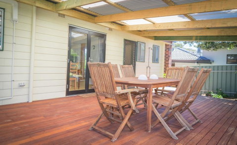 17 Broadbeach Drive - Free WiFi! - Tourism Noosa 0