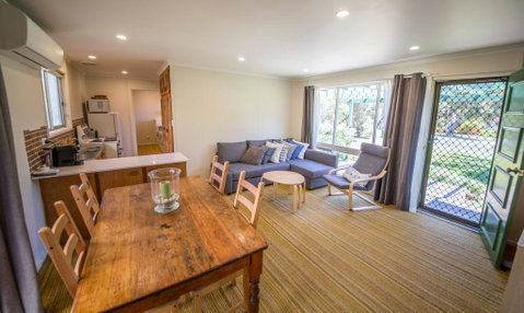 17 Broadbeach Drive - Free WiFi! - Tourism Noosa 3