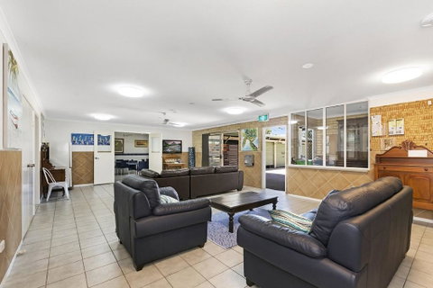 17 North Street Budget Accommodation - Tourism Noosa 2