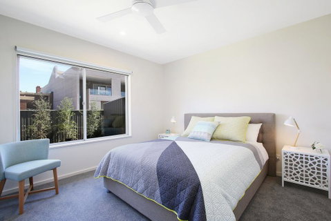 18 On Rayner - Swish Apartment Myrtleford - Tourism Noosa 1
