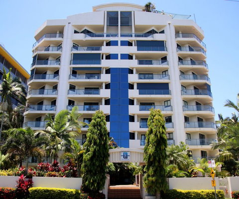 181 The Esplanade - Tourism Noosa 0