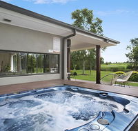 1OAK - Tourism Noosa