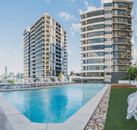 2 Bed Brisbane Resort Apartment - Tourism Noosa