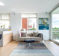 2 Bedroom Apartment with Bay View - Tourism Noosa