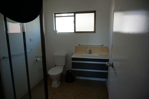 2-29 Rumbalara Avenue - Rainbow Beach, Bring Your Dog Or Your Cat Or Bring Both, Free Wi-Fi - Tourism Noosa 1