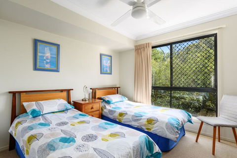 2/80 Cooloola Drive - Comfortable And Cosy Unit Enjoying Ocean Views And Views To Fraser Island - Tourism Noosa 3