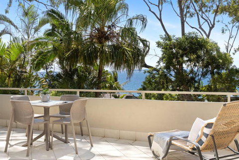 Beachside Chic, Pool & Balcony - Tourism Noosa 1