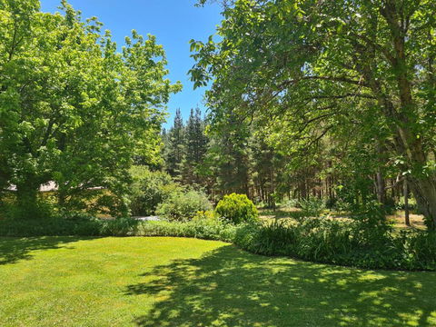 DELANY VILLAS BRIGHT - Spa Luxury On Delany Avenue - Tourism Noosa 4