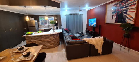 3 BEDROOM CITY ESCAPE - CHAMPAGNE STAYS Darwin - Tourism Noosa 1