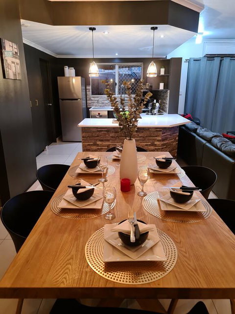 3 BEDROOM CITY ESCAPE - CHAMPAGNE STAYS Darwin - Tourism Noosa 2