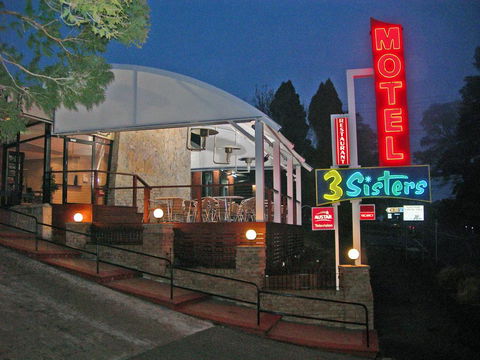 3 Sisters Motel - Tourism Noosa 0