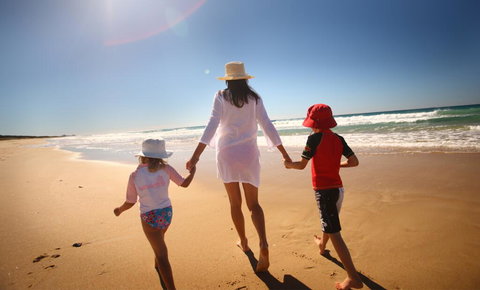 3BR Coolum Beach Escape , Courtyard, Pool, Spa, Tennis - Tourism Noosa 1