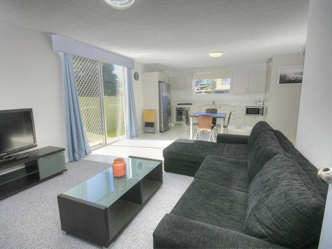 45B Wharf Street Downstairs - Tourism Noosa 0