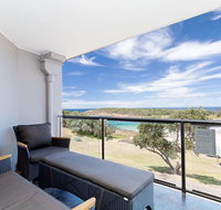 5 'The Outlook' 4 Ocean Parade - overlooking Boat Harbour beach and ducted air conditioning