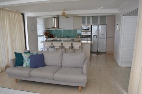 5,  Apartment On The Esplanade - Tourism Noosa 1