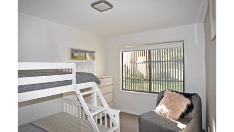 52 ON BAYVIEW - PET FRIENDLY (OUTSIDE ONLY) - Tourism Noosa 3