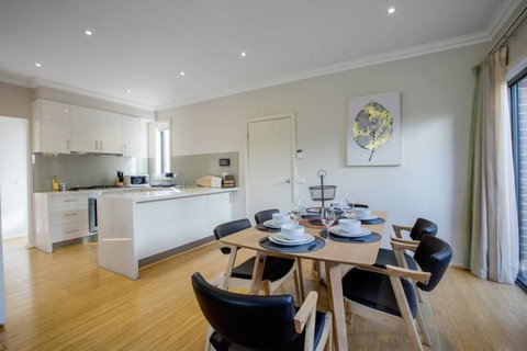 70, Greenbell Doncaster@4Bd3Bth, WestField, Freecarpa - Tourism Noosa 1