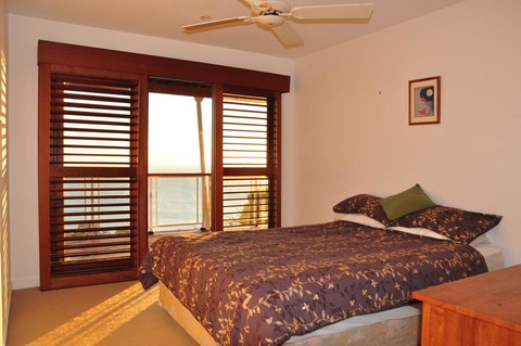 77 Cooloola Drive-Rainbow Beach - Tourism Noosa 0