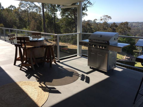 89 Berrambool Drive - Tourism Noosa 2