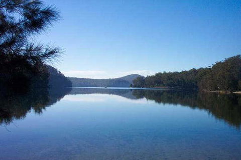 9 Hayward St - Stay Lakeside - Tourism Noosa 1